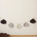 gray-pearl-shell-garland-roominspiration-moimili_2_1200x