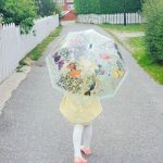 Umbrella_birds_and_flowers